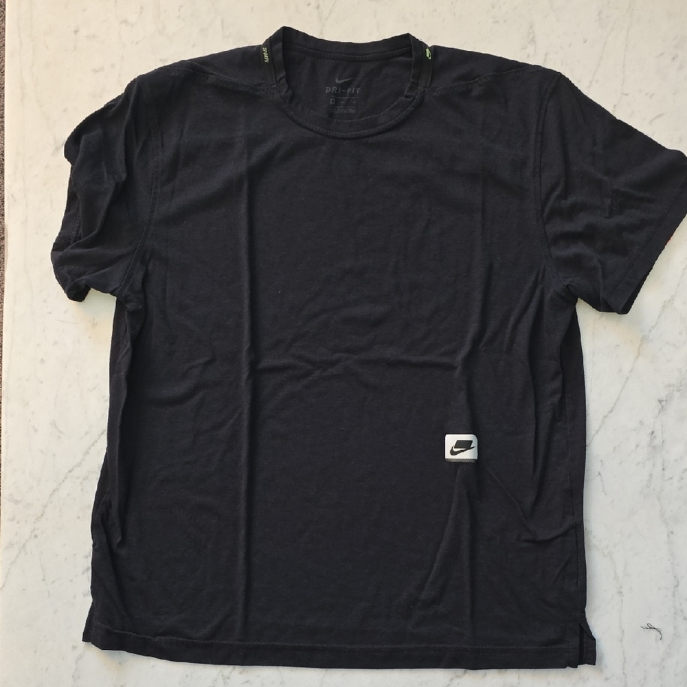 Nike Black Short Sleeve Tee